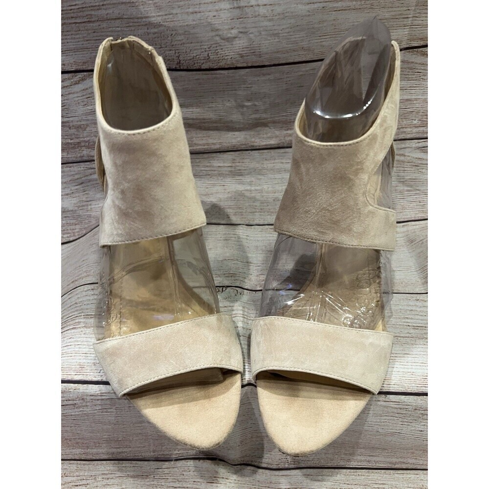 BCBGenerations Ivory Pumps, 5" Heel, 1" Platform, Zipper Back Size 8